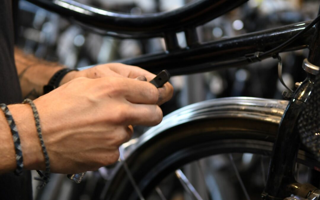 Venez faire réparer et entretenir votre vélo dans notre atelier Byke the Way !