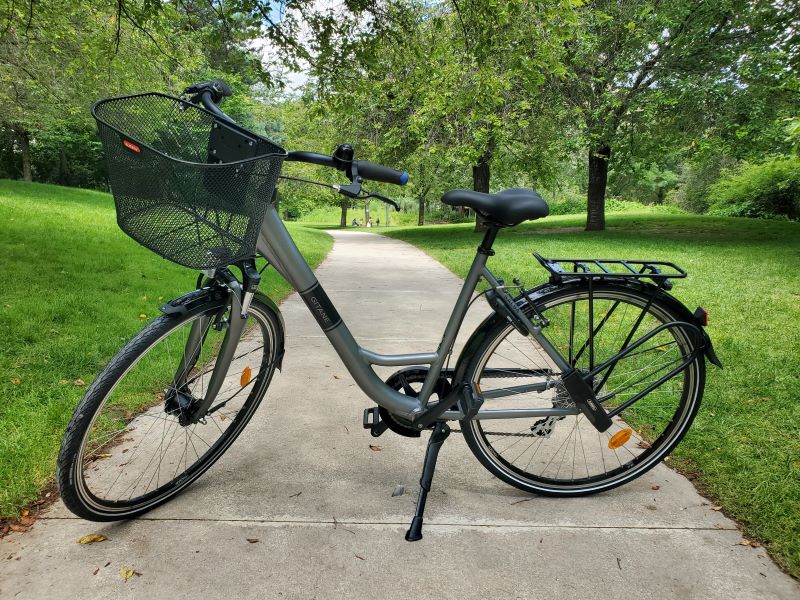 Le vélo de ville Gitane Salsa, tout équipé pour la ville